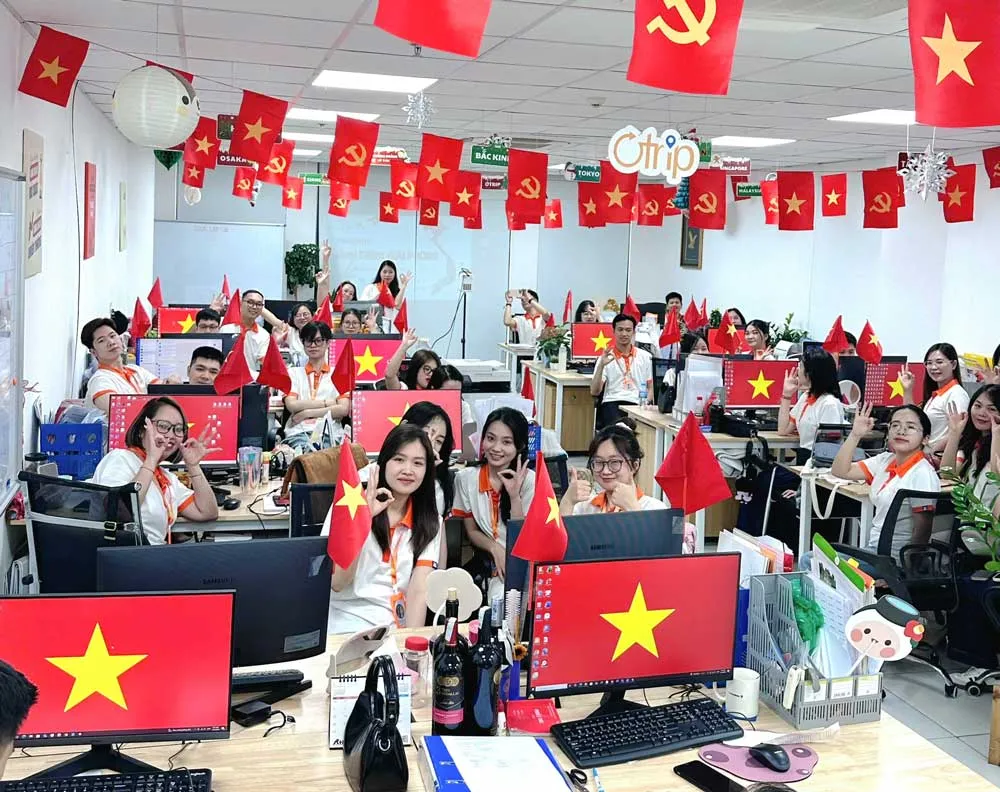 MỘT NGÀY ĐỂ TỰ HÀO – OTRIP RỰC RỠ CHÀO MỪNG ĐẠI LỄ 30/4!